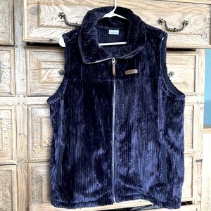 Beautiful blue corduroy vest from Columbia